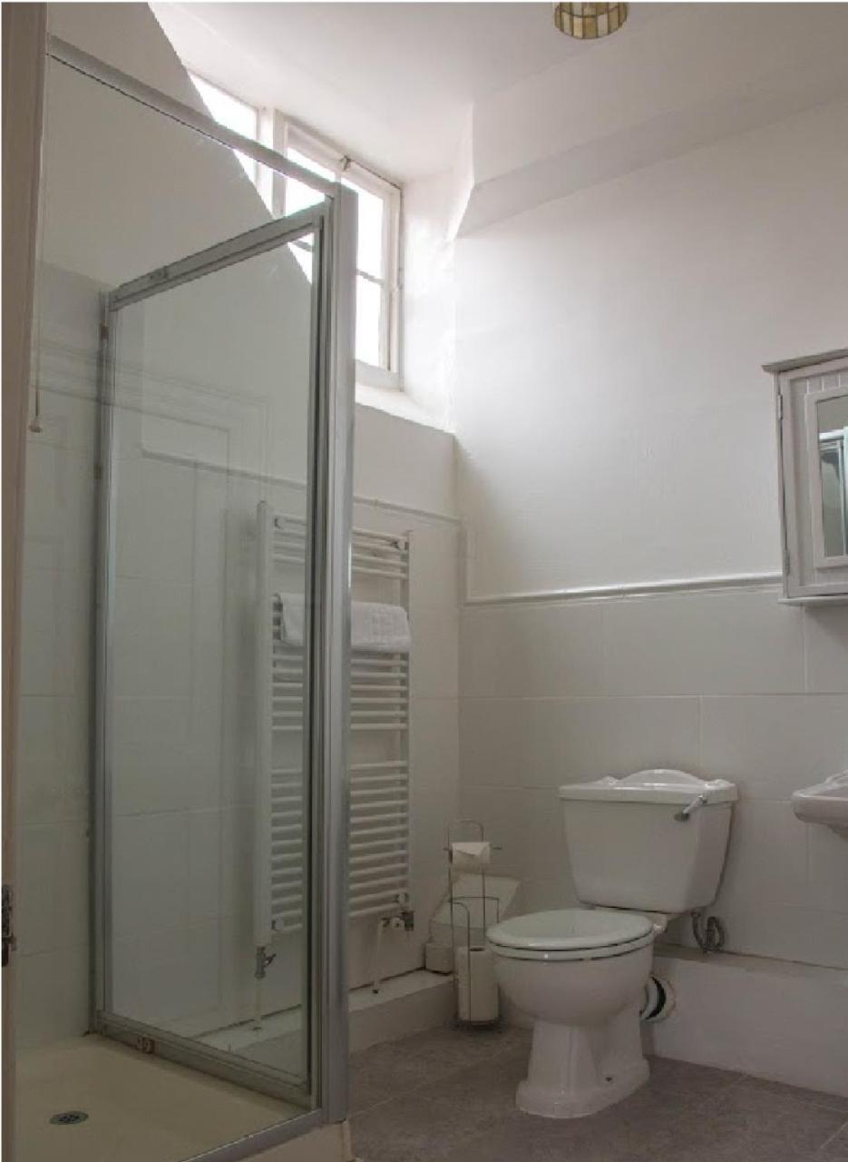 East Pallant Bed And Breakfast, Located In Large Georgian Townhouse In Central Chichester Room photo
